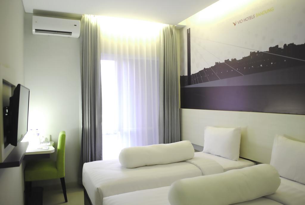 Vio Hotel Veteran Bandung Bilik gambar