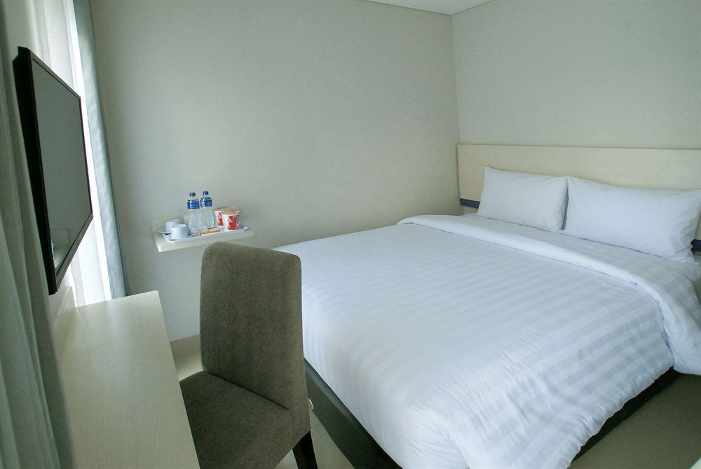 Vio Hotel Veteran Bandung Luaran gambar