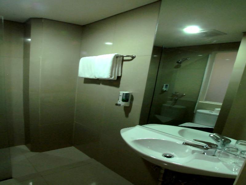 Vio Hotel Veteran Bandung Luaran gambar