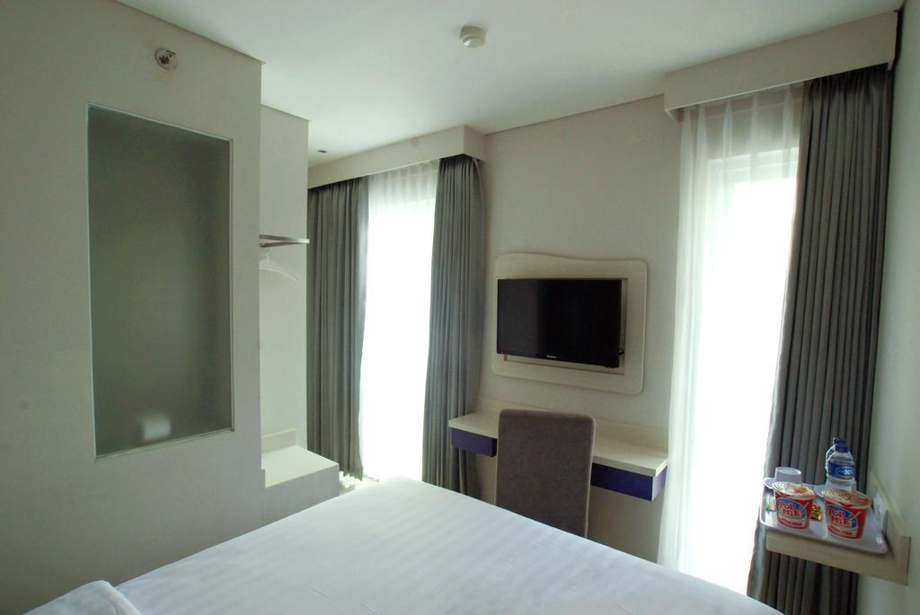 Vio Hotel Veteran Bandung Bilik gambar