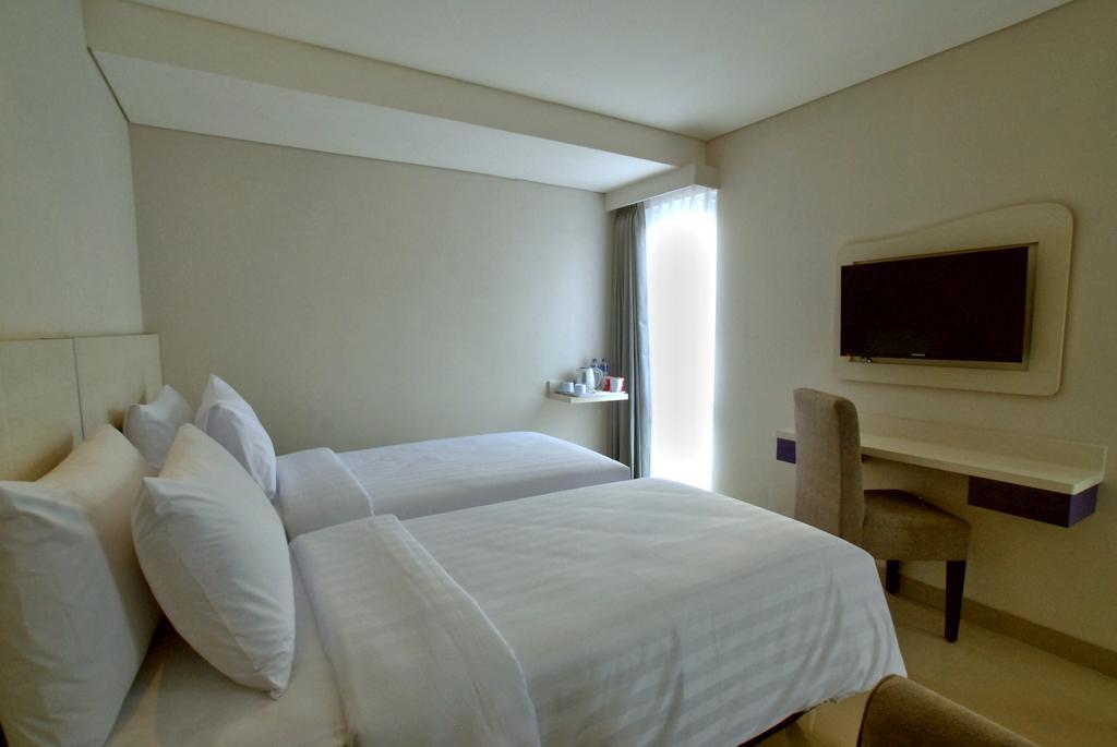 Vio Hotel Veteran Bandung Luaran gambar