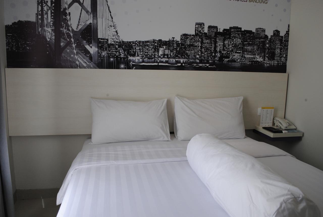 Vio Hotel Veteran Bandung Luaran gambar