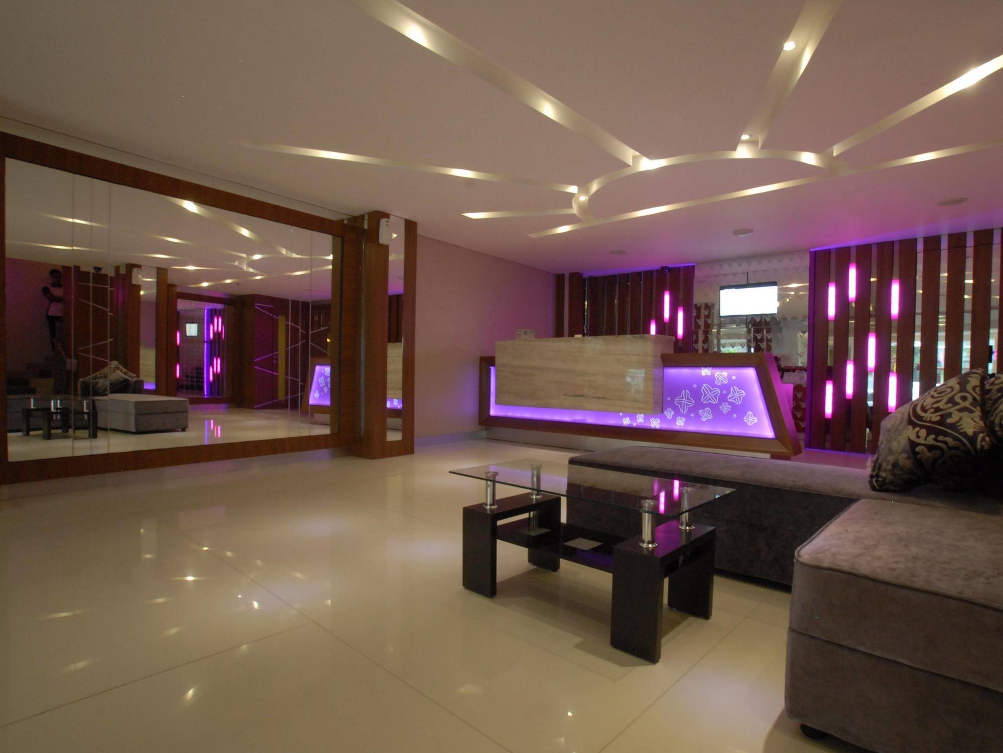 Vio Hotel Veteran Bandung Luaran gambar